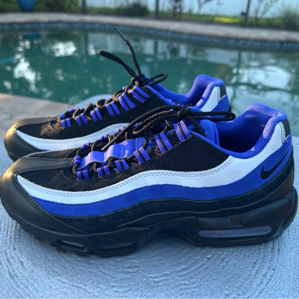 Nike Air Max 95 Premium Men’s Running, Cross Training Shoes size 10.5